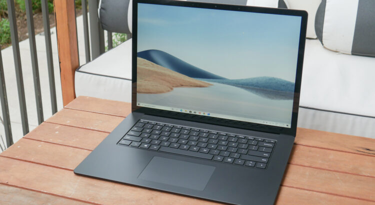 Laptop Surface 4 reviews (15-inch): Ultraportable larger, better